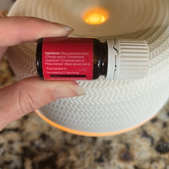 New Young Living Christmas Spirit Essential Oil Blend 5ml - Picture 3 of 4